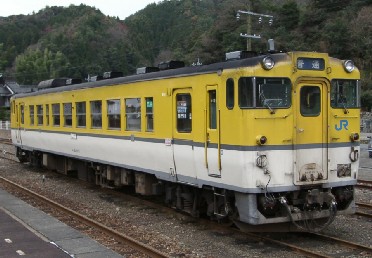 キハ40 広島色